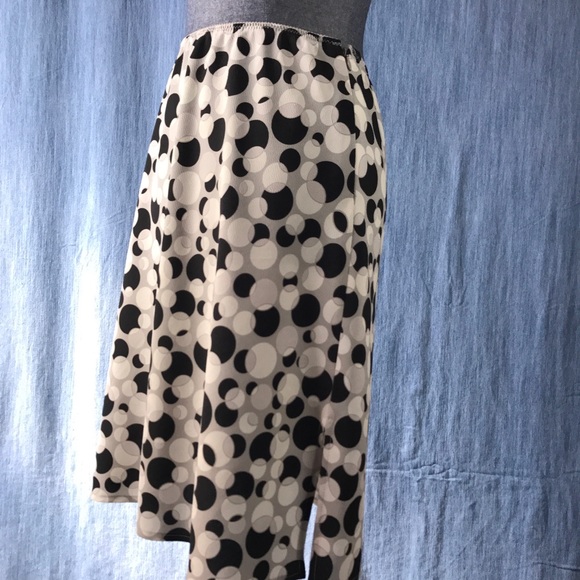 The Limited XS Black White Gray Polkadot Skirt - Picture 2 of 7